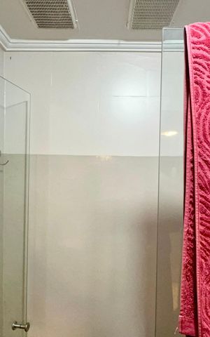 Apartamento à venda com 160m², 3 quartos e 1 vaga Apartamento à venda com 160m², 3 quartos e 1 vagaBanheiro da Suíte 1