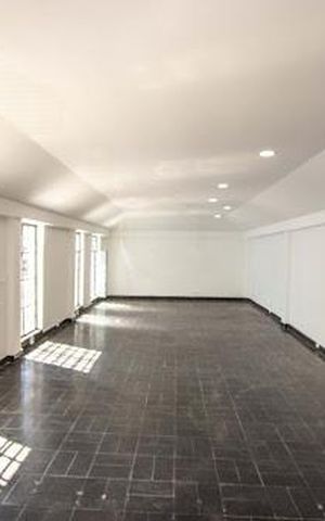 Casa para alugar com 352m², 1 quarto e 9 vagas