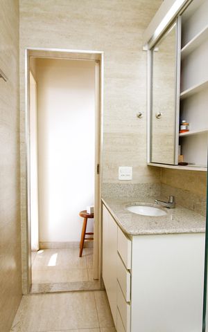 Apartamento à venda com 130m², 4 quartos e 2 vagasBanheiro Social