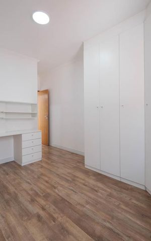 Casa à venda com 168m², 3 quartos e 2 vagasSuíte 1