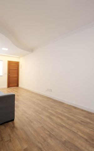 Casa à venda com 168m², 3 quartos e 2 vagasSala