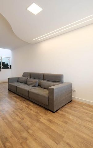 Casa à venda com 168m², 3 quartos e 2 vagasSala