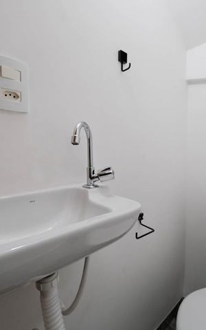 Casa à venda com 168m², 3 quartos e 2 vagasLavabo