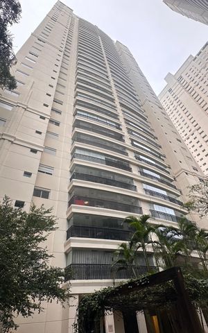 Apartamento à venda com 178m², 4 quartos e 3 vagas