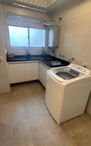 Apartamento à venda com 178m², 4 quartos e 3 vagas Apartamento à venda com 178m², 4 quartos e 3 vagasLavanderia
