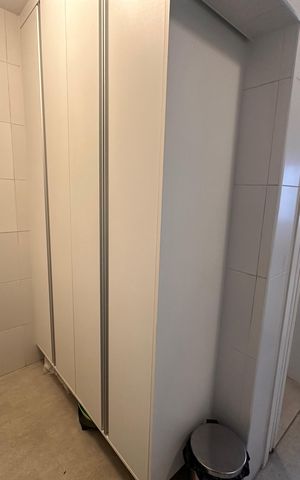 Apartamento à venda com 178m², 4 quartos e 3 vagas Apartamento à venda com 178m², 4 quartos e 3 vagasLavanderia