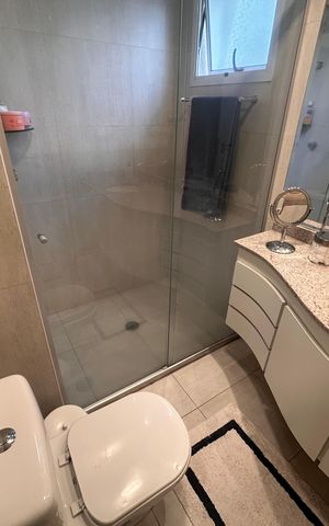 Apartamento à venda com 178m², 4 quartos e 3 vagas Apartamento à venda com 178m², 4 quartos e 3 vagasBanheiro 2