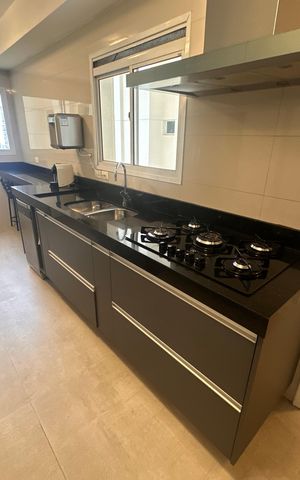 Apartamento à venda com 178m², 4 quartos e 3 vagas Apartamento à venda com 178m², 4 quartos e 3 vagasCozinha