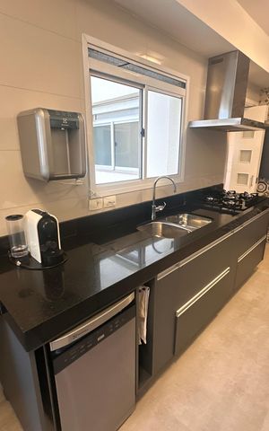 Apartamento à venda com 178m², 4 quartos e 3 vagas Apartamento à venda com 178m², 4 quartos e 3 vagasCozinha