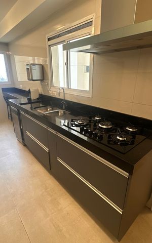 Apartamento à venda com 178m², 4 quartos e 3 vagas Apartamento à venda com 178m², 4 quartos e 3 vagasCozinha