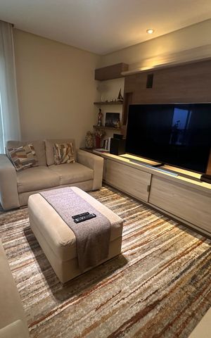 Apartamento à venda com 178m², 4 quartos e 3 vagas Apartamento à venda com 178m², 4 quartos e 3 vagasSala