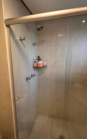 Apartamento à venda com 178m², 4 quartos e 3 vagas Apartamento à venda com 178m², 4 quartos e 3 vagasBanheiro 2