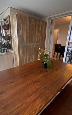 Apartamento à venda com 178m², 4 quartos e 3 vagas Apartamento à venda com 178m², 4 quartos e 3 vagasVaranda