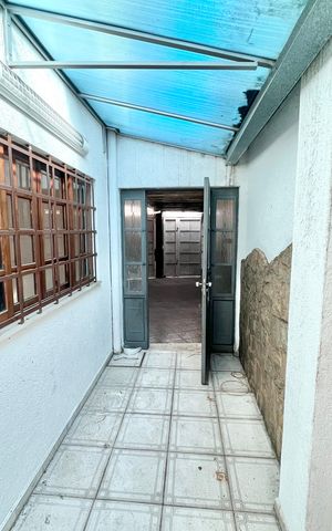 Casa à venda com 280m², 4 quartos e 4 vagas Casa à venda com 280m², 4 quartos e 4 vagasQuintal