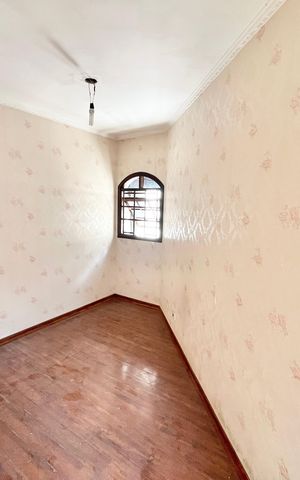 Casa à venda com 280m², 4 quartos e 4 vagas Casa à venda com 280m², 4 quartos e 4 vagasQuarto 3