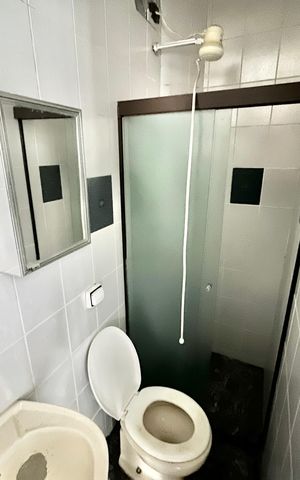Casa à venda com 280m², 4 quartos e 4 vagas Casa à venda com 280m², 4 quartos e 4 vagasBanheiro de serviço