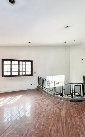 Casa à venda com 280m², 4 quartos e 4 vagas Casa à venda com 280m², 4 quartos e 4 vagasCopa 2