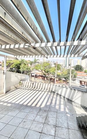 Casa à venda com 280m², 4 quartos e 4 vagas Casa à venda com 280m², 4 quartos e 4 vagasVaranda 2