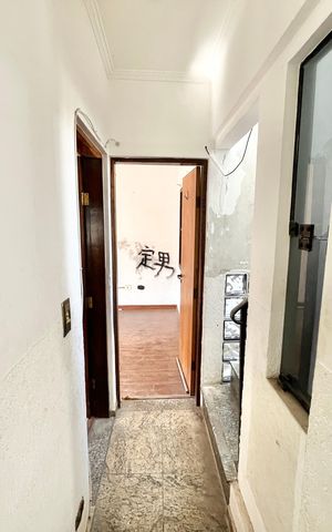 Casa à venda com 280m², 4 quartos e 4 vagas Casa à venda com 280m², 4 quartos e 4 vagasCorredor