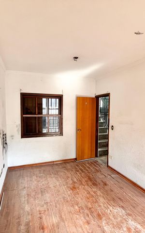 Casa à venda com 280m², 4 quartos e 4 vagas Casa à venda com 280m², 4 quartos e 4 vagasQuarto 2