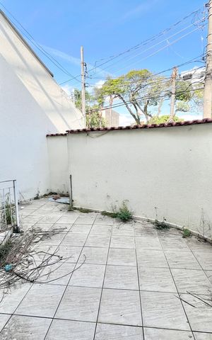 Casa à venda com 280m², 4 quartos e 4 vagas Casa à venda com 280m², 4 quartos e 4 vagasQuintal de serviço