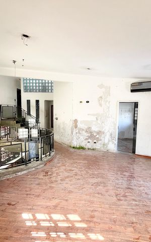 Casa à venda com 280m², 4 quartos e 4 vagas Casa à venda com 280m², 4 quartos e 4 vagasCopa 2