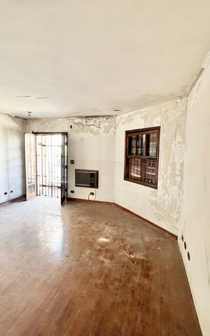 Casa à venda com 280m², 4 quartos e 4 vagas Casa à venda com 280m², 4 quartos e 4 vagasQuarto 1 Suíte