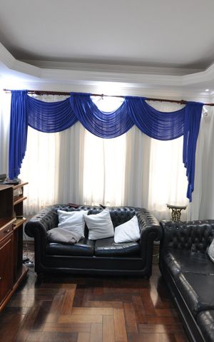 Casa à venda com 160m², 3 quartos e 2 vagasSala