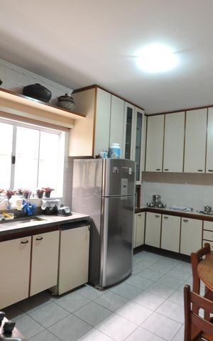 Casa à venda com 160m², 3 quartos e 2 vagasCozinha
