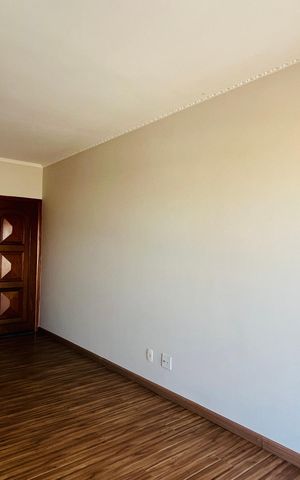 Apartamento à venda com 90m², 3 quartos e 1 vaga Apartamento à venda com 90m², 3 quartos e 1 vagaSala