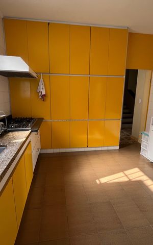 Casa à venda com 405m², 6 quartos e 3 vagas Casa à venda com 405m², 6 quartos e 3 vagasCozinha