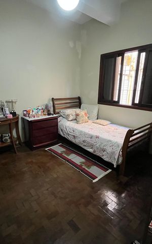 Casa à venda com 405m², 6 quartos e 3 vagas Casa à venda com 405m², 6 quartos e 3 vagasQuarto de Serviço