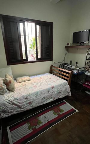 Casa à venda com 405m², 6 quartos e 3 vagas Casa à venda com 405m², 6 quartos e 3 vagasQuarto de Serviço