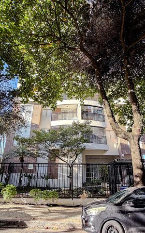 Apartamento à venda com 68m², 2 quartos e 2 vagas Apartamento à venda com 68m², 2 quartos e 2 vagasFachada e portaria