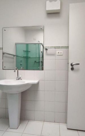 Casa à venda com 300m², 3 quartos e 3 vagas