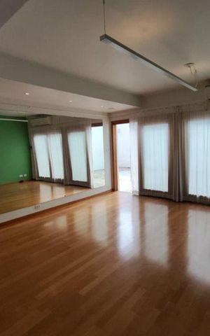 Casa à venda com 300m², 3 quartos e 3 vagas