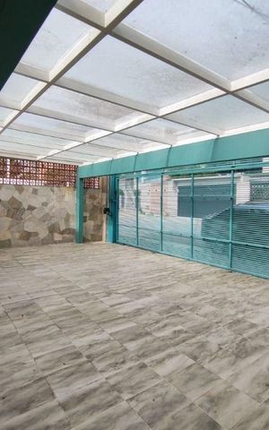 Casa à venda com 300m², 3 quartos e 3 vagas