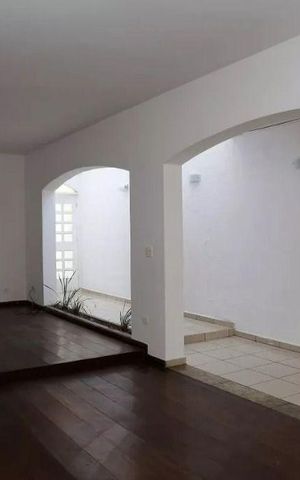 Casa à venda com 119m², 3 quartos e 2 vagas