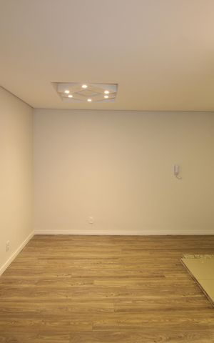 Apartamento à venda com 48m², 2 quartos e 1 vagaSala / Cozinha