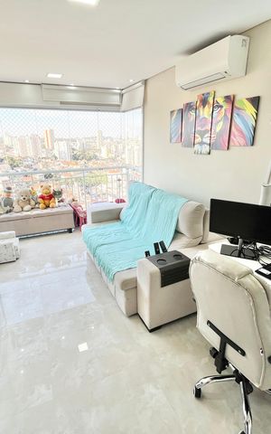 Apartamento à venda com 105m², 2 quartos e 2 vagasSala
