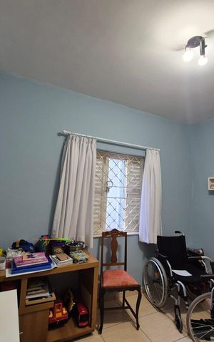 Casa à venda com 360m², 3 quartos e 3 vagas Casa à venda com 360m², 3 quartos e 3 vagasQuarto