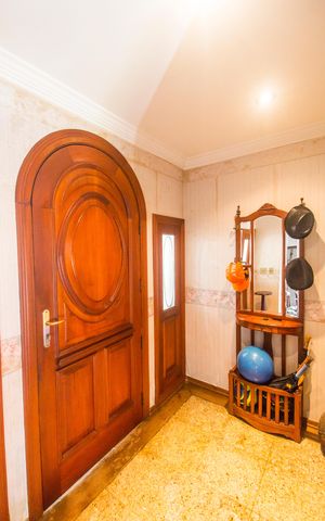 Casa de condomínio para alugar com 480m², 2 quartos e 4 vagas Casa de condomínio para alugar com 480m², 2 quartos e 4 vagasHall de entrada