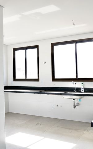 Apartamento à venda com 186m², 4 quartos e 4 vagas