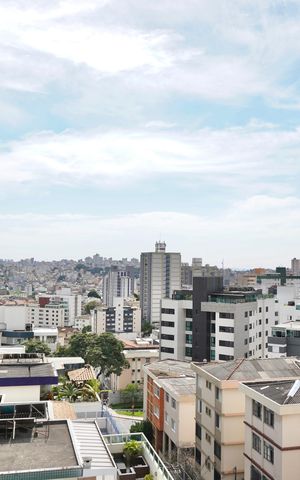 Apartamento à venda com 186m², 4 quartos e 4 vagas