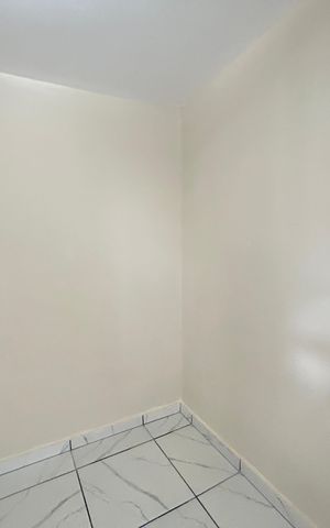 Apartamento para alugar com 72m², 2 quartos e 1 vagaQuarto de Serviço