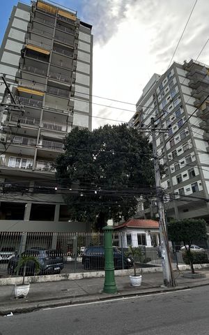 Apartamento para alugar com 72m², 2 quartos e 1 vagaFachada e portaria