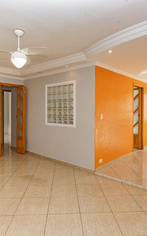Apartamento à venda com 90m², 3 quartos e 1 vaga Apartamento à venda com 90m², 3 quartos e 1 vagaSala