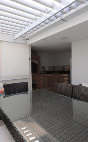 Casa de condomínio à venda com 110m², 2 quartos e 1 vagaVaranda