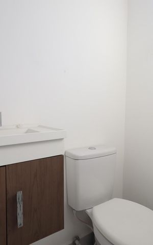 Casa de condomínio à venda com 110m², 2 quartos e 1 vagaBanheiro de serviço
