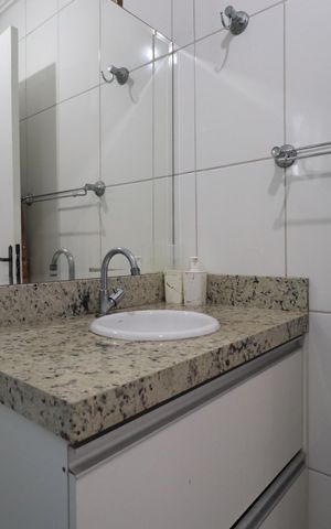 Casa de condomínio à venda com 110m², 2 quartos e 1 vagaBanheiro da Suíte 2